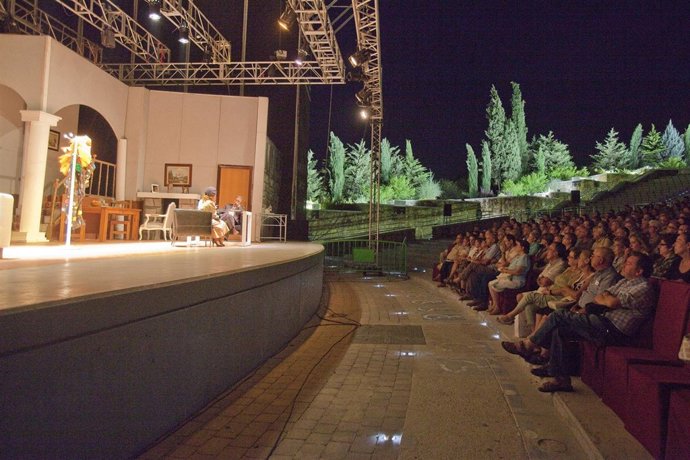 Foto De Archivo Del I Festival De Teatro Popular
