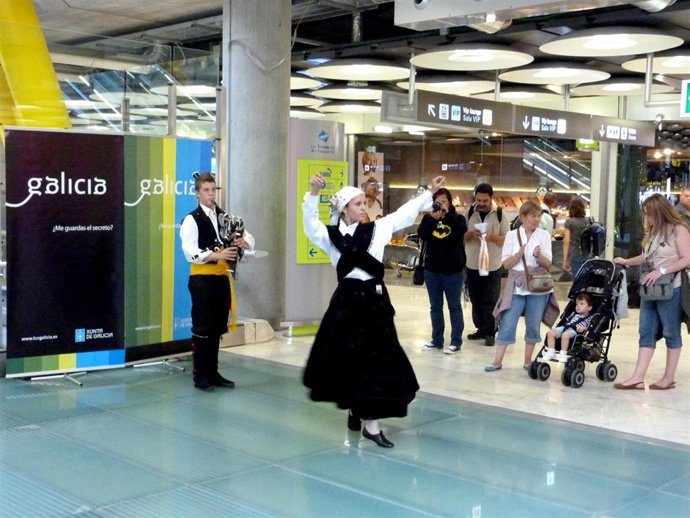 Gaitas y muñeiras en Barajas