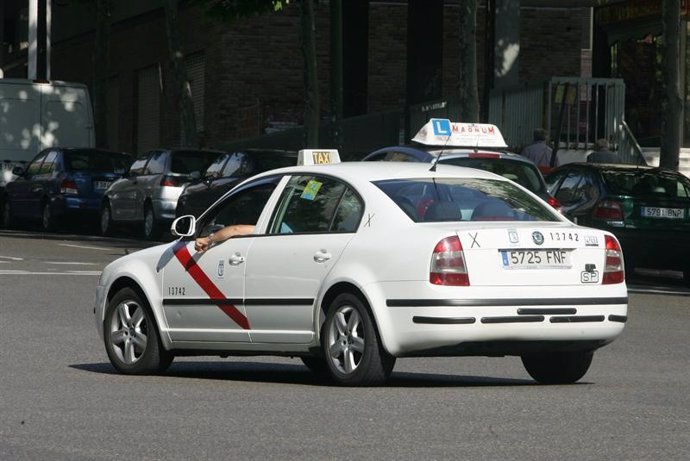 Imagen de un taxi trabajando