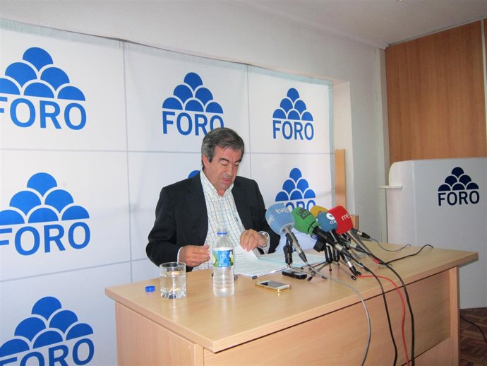 Cascos, durante la rueda de prensa.