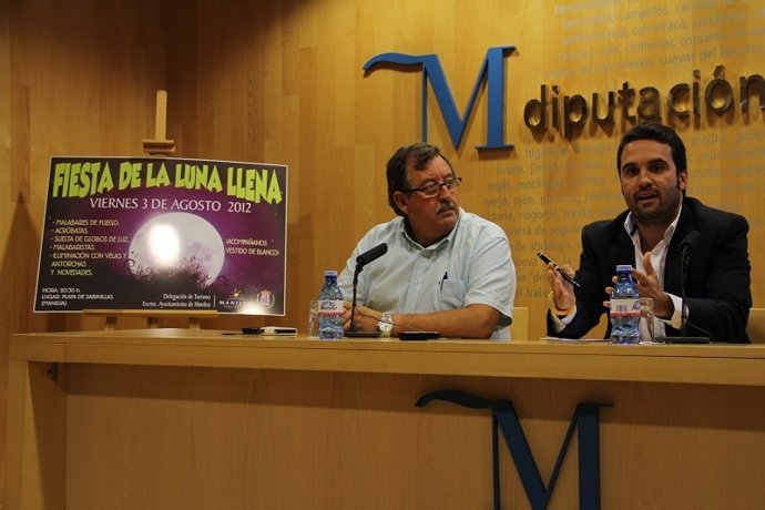 Florido y López, en la presentación de la II Fiesta de la Luna Llena de Manilva 