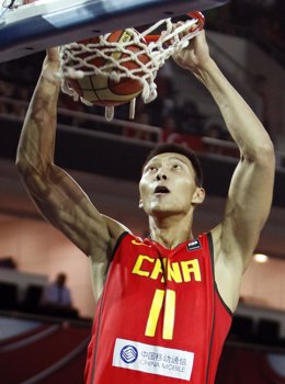 Jianlian, abanderado del equipo chino para los Juegos de Londres