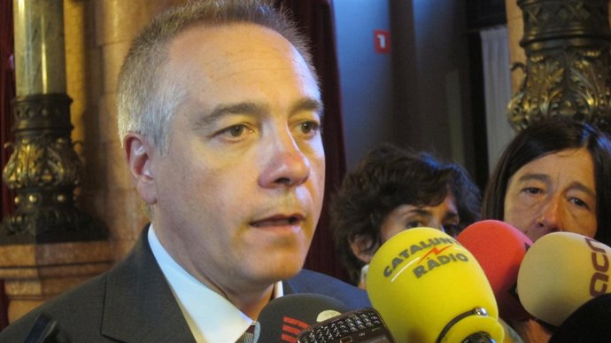 El Líder Del PSC, Pere Navarro, En El Parlament