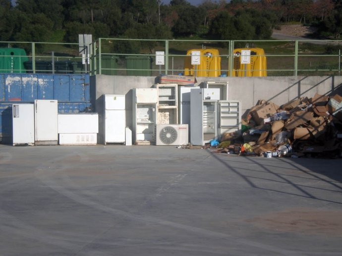 Frigoríficos canibalizados