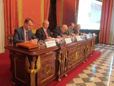 M.Valls Y A.Mas-Colell, En La Presentación De La Memoria Económica