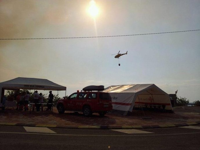 Labores de extinción del incendio de Ujué.