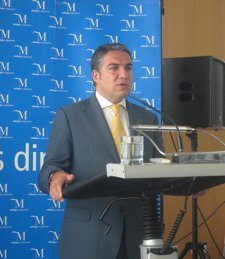 Elías Bendodo, en rueda de prensa