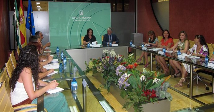 Moreno Con La Plataforma Andaluza En Defensa De La Enseñanza Pública