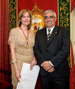  Entrega De La Medalla De La US A La Villa De Osuna