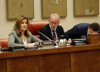 Economía/Laboral.- La oposición en bloque reprocha a Báñez que se haya metido la tijera en la protección por desempleo