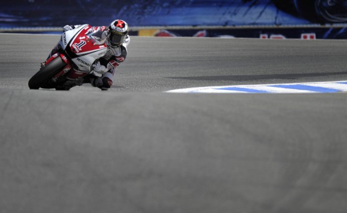 Jorge Lorenzo en el sacacorchos de Laguna Seca en 2011