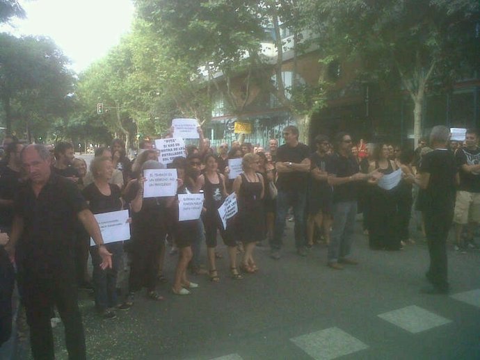 Los Empleados Públicos Cortan Las Avenidas De Palma