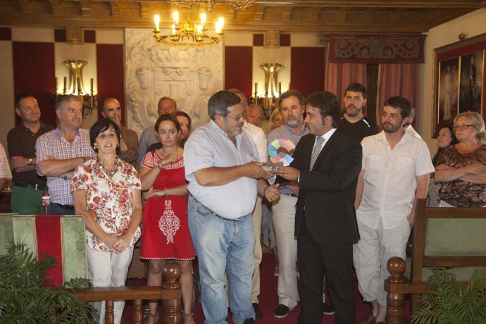 Reconocimiento a la Coral Mateo Escagedo Salmón 