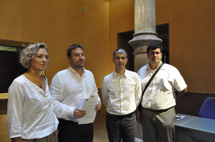 Dirigentes de CHA tras la entrevista con el Justicia de Aragón.