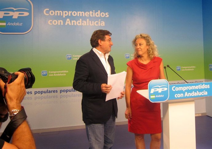 Rafael Carmona Y Carolina España, En Rueda De Prensa