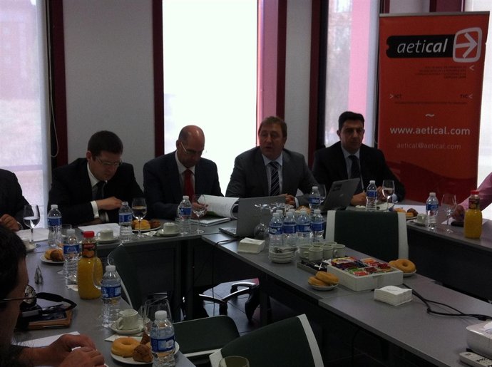 Presentación del estudio sobre las TIC