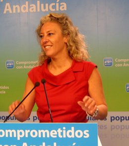 Carolina España, En Rueda De Prensa