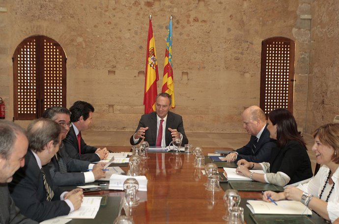 Fabra Preside El Pleno Del Consell En Simat 