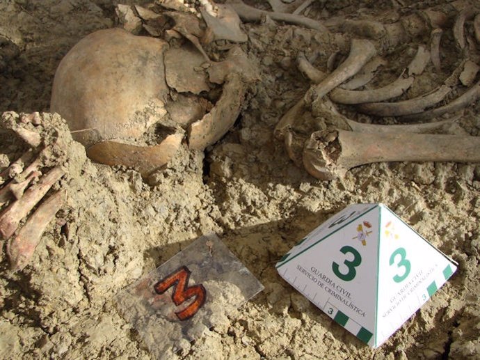 Detalle de restos hallados en el Marrufo