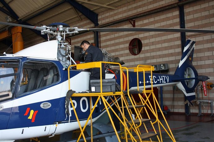 Curso de pilotos en la Policía