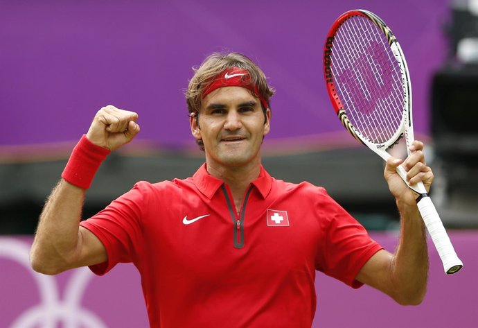 Federer supera a Alejandro Falla y pasa a segunda ronda en Londres 