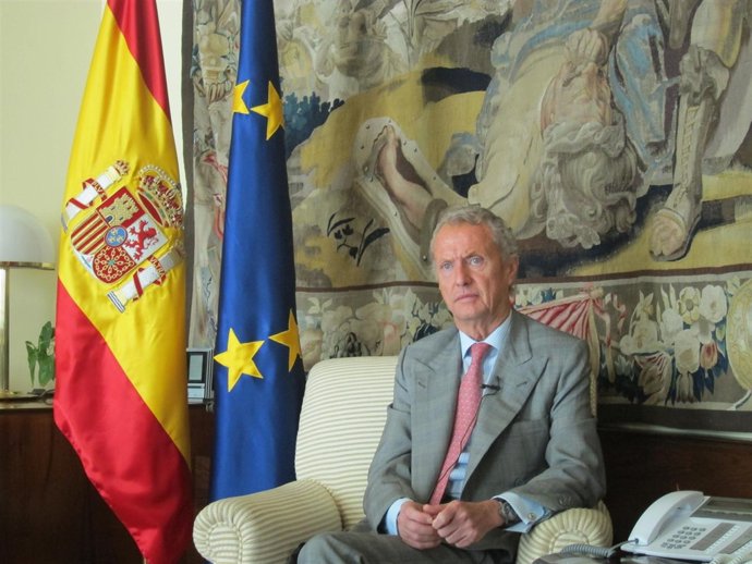 El Ministro De Defensa, Pedro Morenés