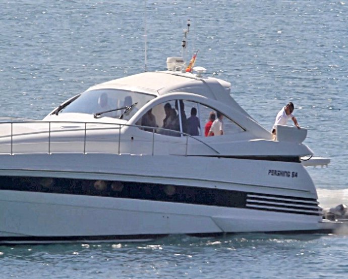 La Reina Sofía en su yate