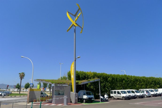 Aerogenerador Para Recarga De Coches Eléctricos De Ferrovial