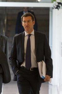 Los presidentes autonómicos del PP asumen "en su inmensa mayoría" la propuesta de Feijóo de reducir diputados