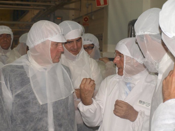 Visita del Máximo Buch a la planta de helados Alacant