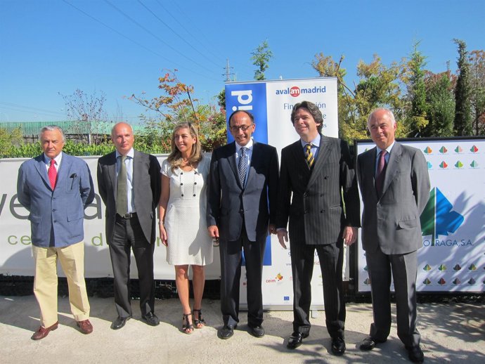 Manglano En Una Visita A La Empresa Grupo Raga