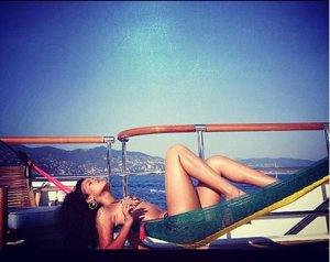 Rihhana disfruta del sol de Saint Tropez.