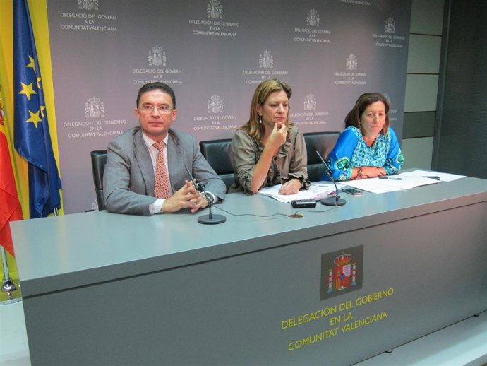 Castellano, Sánchez De León Y Hernández En La Rueda De Prensa