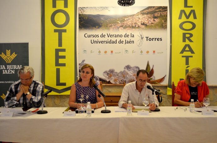 Garzón, Mozas, Montesinos Y Artal En La Clausura De Los Cursos De Verano 2012.