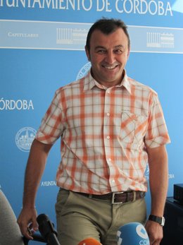 El Portavoz De IU, Francisco Tejada