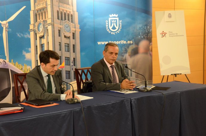 Bethencourt Y Medina, En Rueda De Prensa