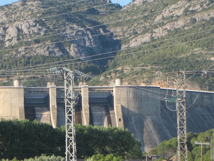 Hay 53 presas de titularidad estatal