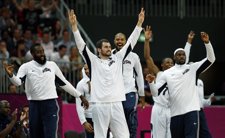 Estados Unidos arrolla a Nigeria