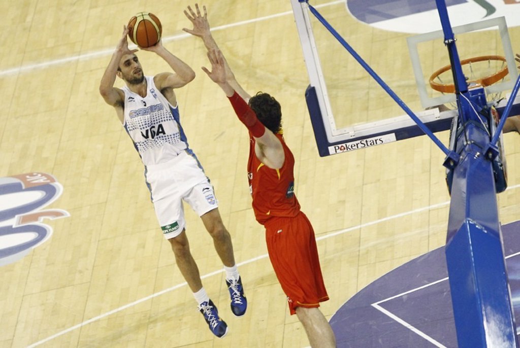 Baloncesto/Londres.- Ginóbili, en contra del límite de edad: "Los