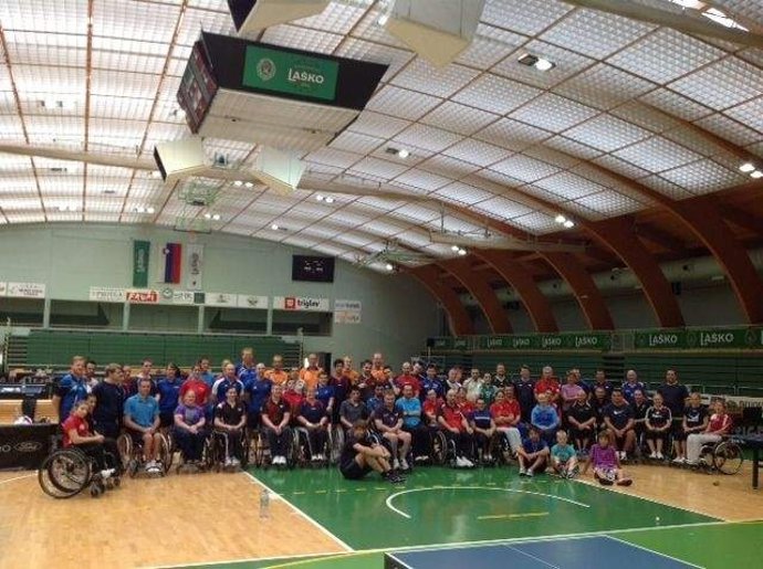 Concentración tenis de mesa paralímpico