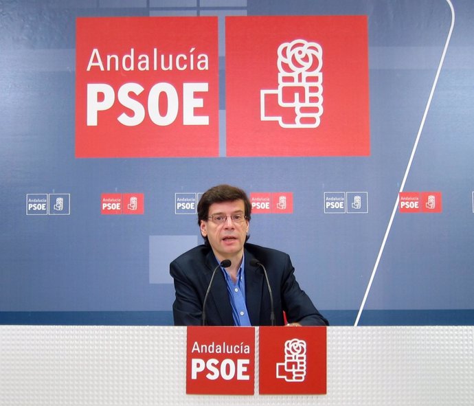 El vicesecretario general del PSOE de Sevilla, Carmelo Gómez