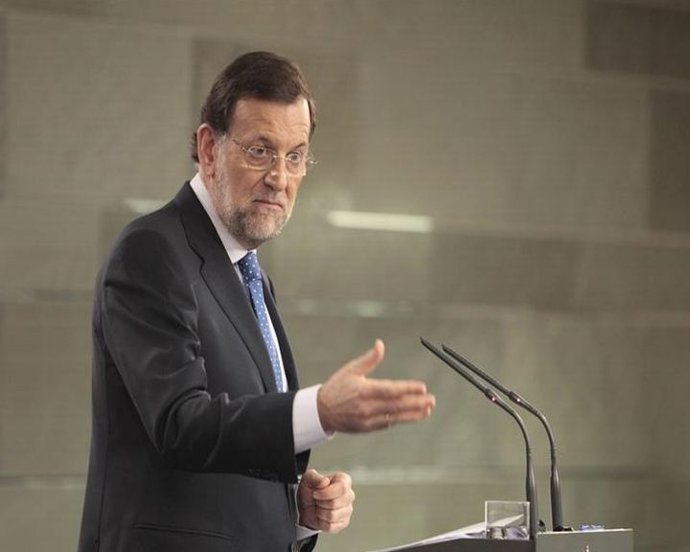 Rajoy cifra en 900.000 millones la deuda externa 