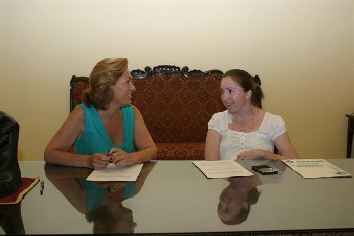 Firma del convenio con Indace