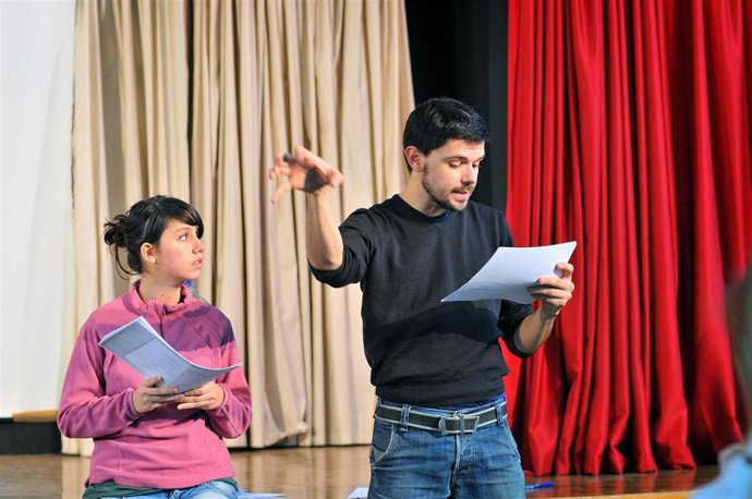 Alumnos participan en actividades educativas de La Obra Social de La Caixa