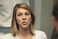 Cospedal avisa a las CC.AA de que, "quien crea que está fuera del barco", a lo mejor "se ahoga"