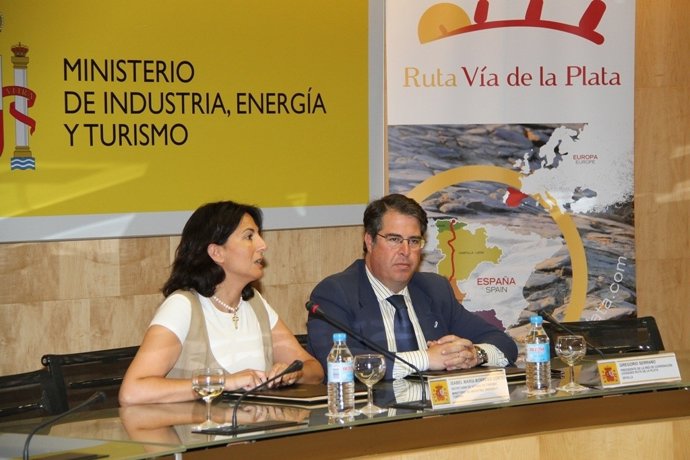 Isabel Borrego y Gregorio Serrano