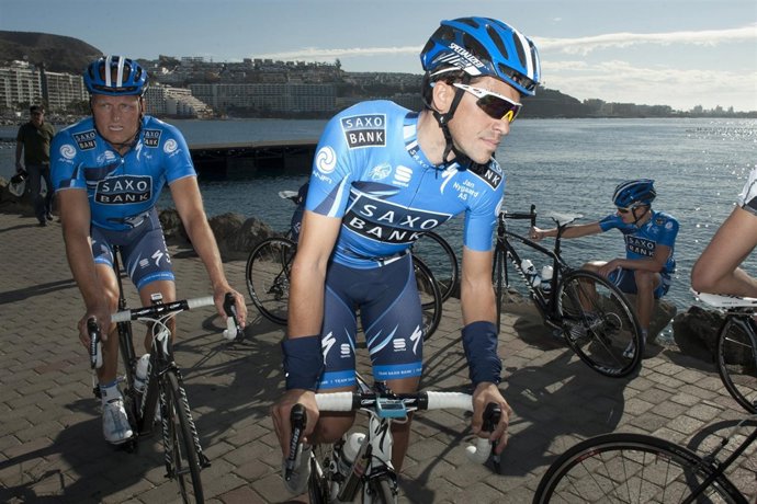 Alberto Contador con su equipo Saxo Bank en Gran Canaria