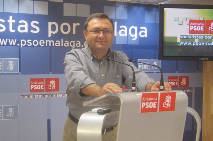 El secretario del PSOE Miguel Ángel Heredia