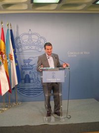 Caballero critica que la propuesta de reforma local "potencie" las diputaciones y celebra su "paralización"