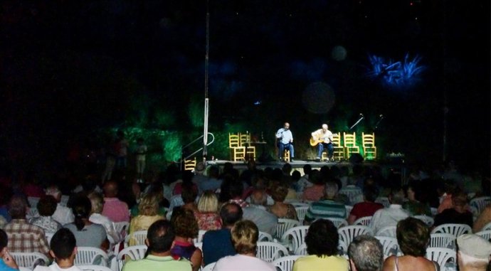 Flamenco y trovos en memoria de Paco Rabal